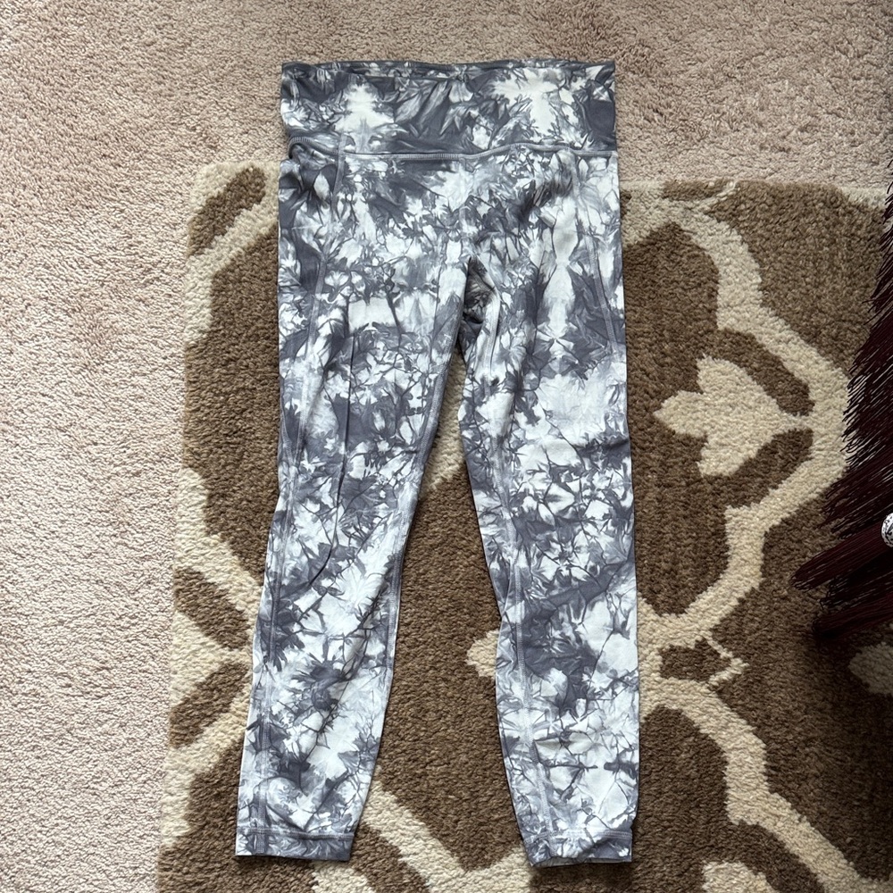 Athleta Black and White Tie-Dye Leggings